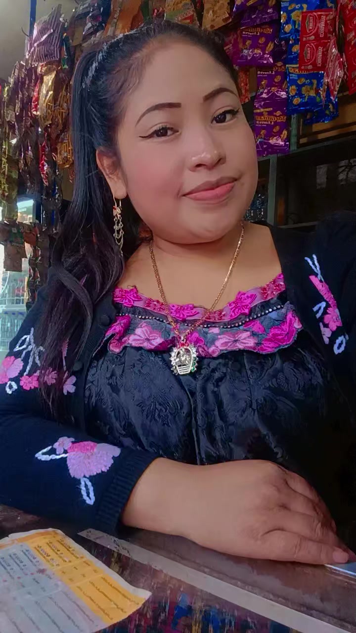 @☘️☘️🤓 Lucrecia la chapina ☘️