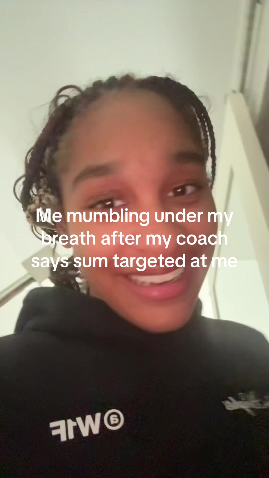 @😗
