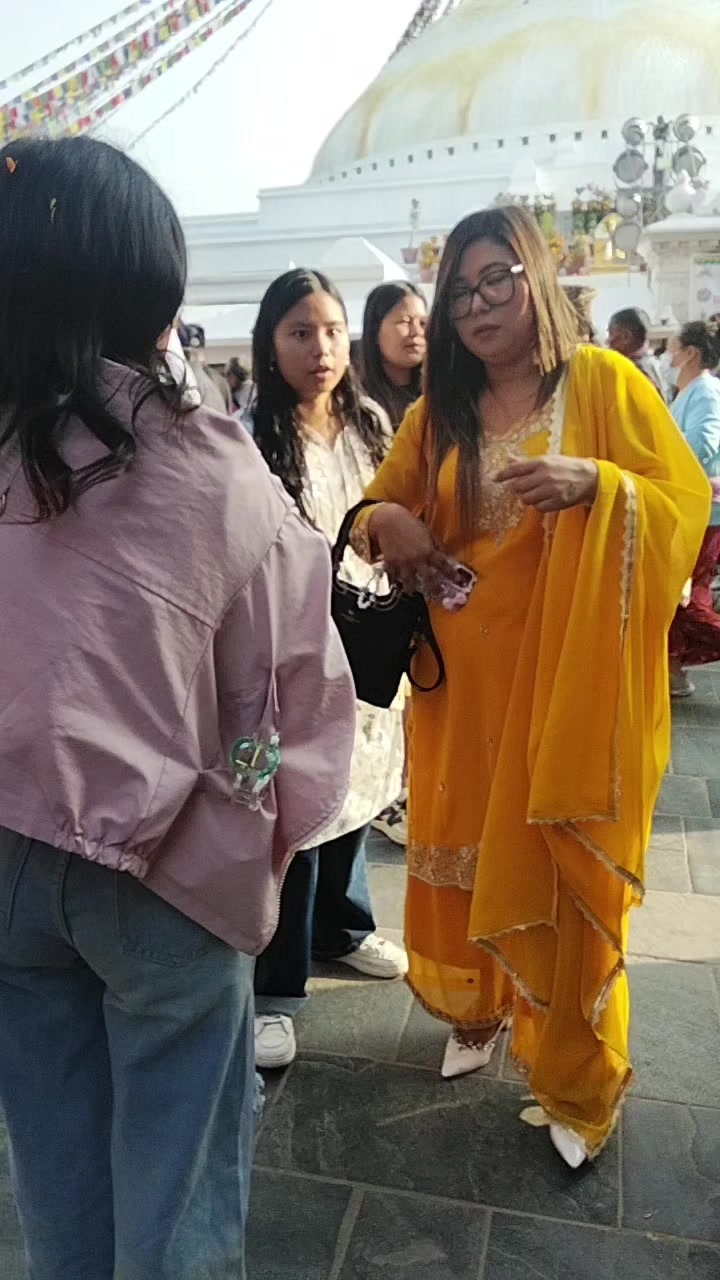 @संगिता थीङ