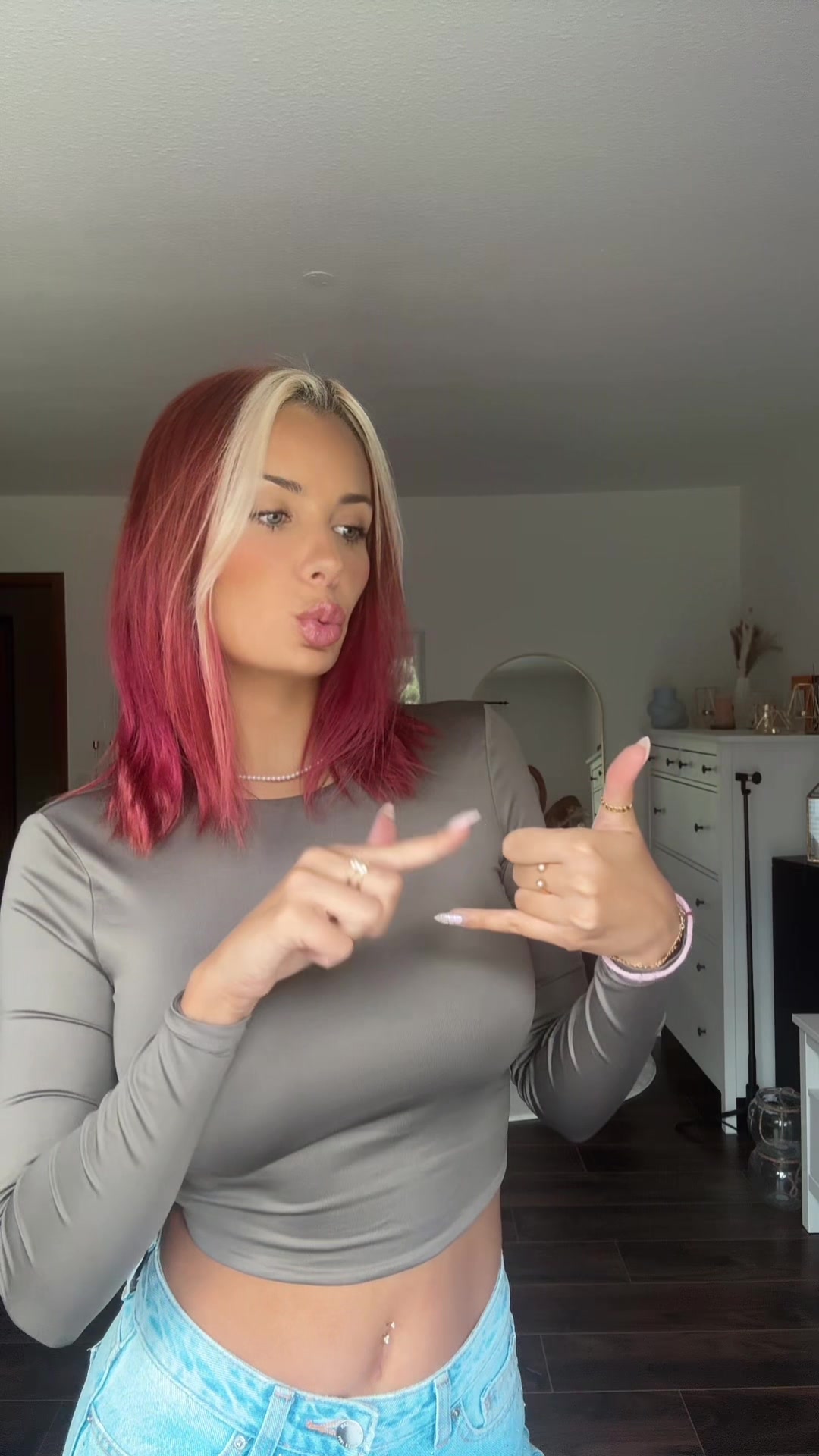 @NYXEA