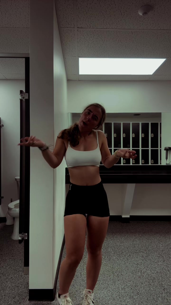 @Isabella