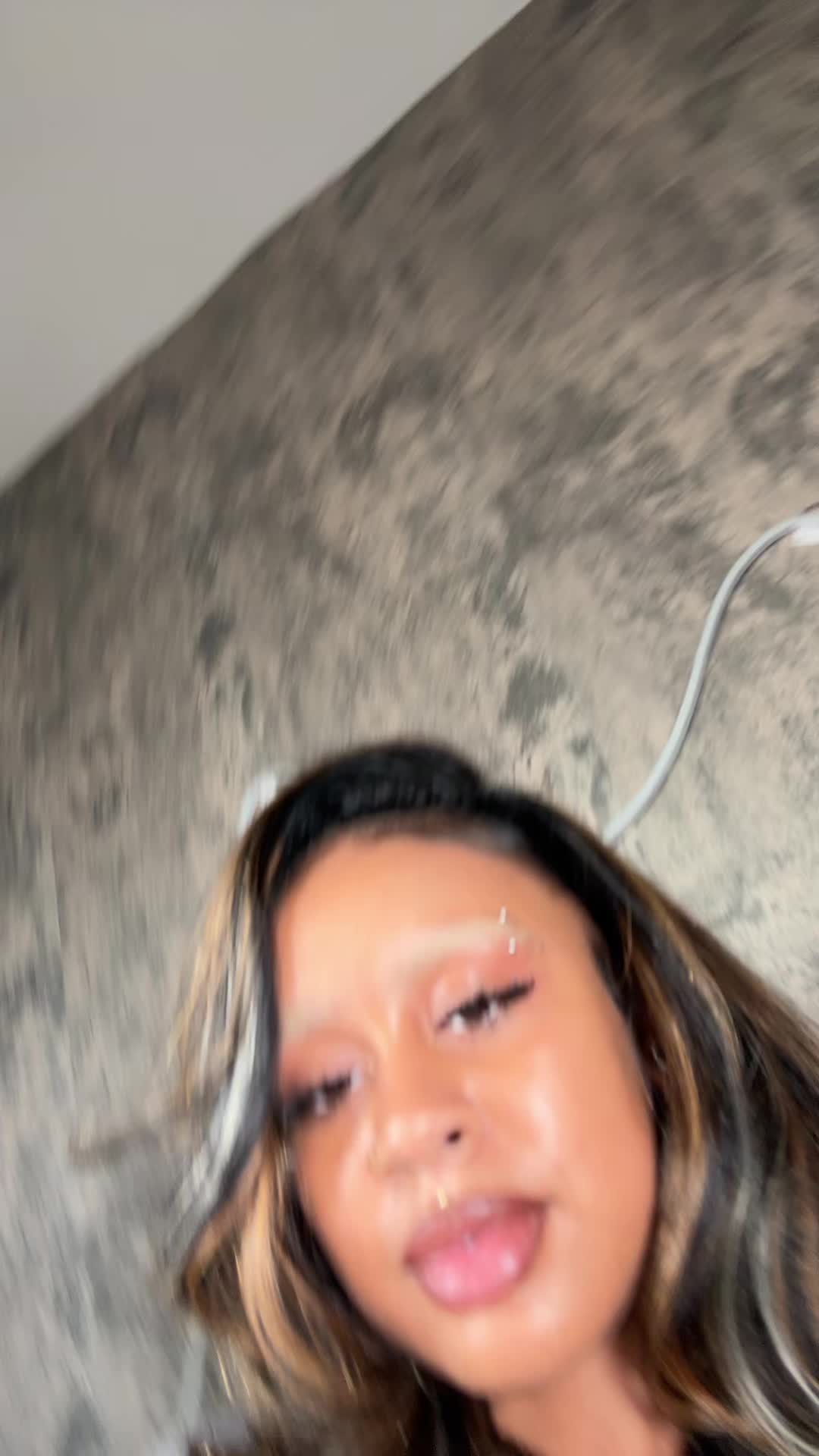 @niya