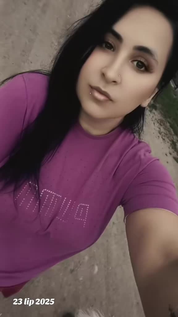 @Czoorna💋😈