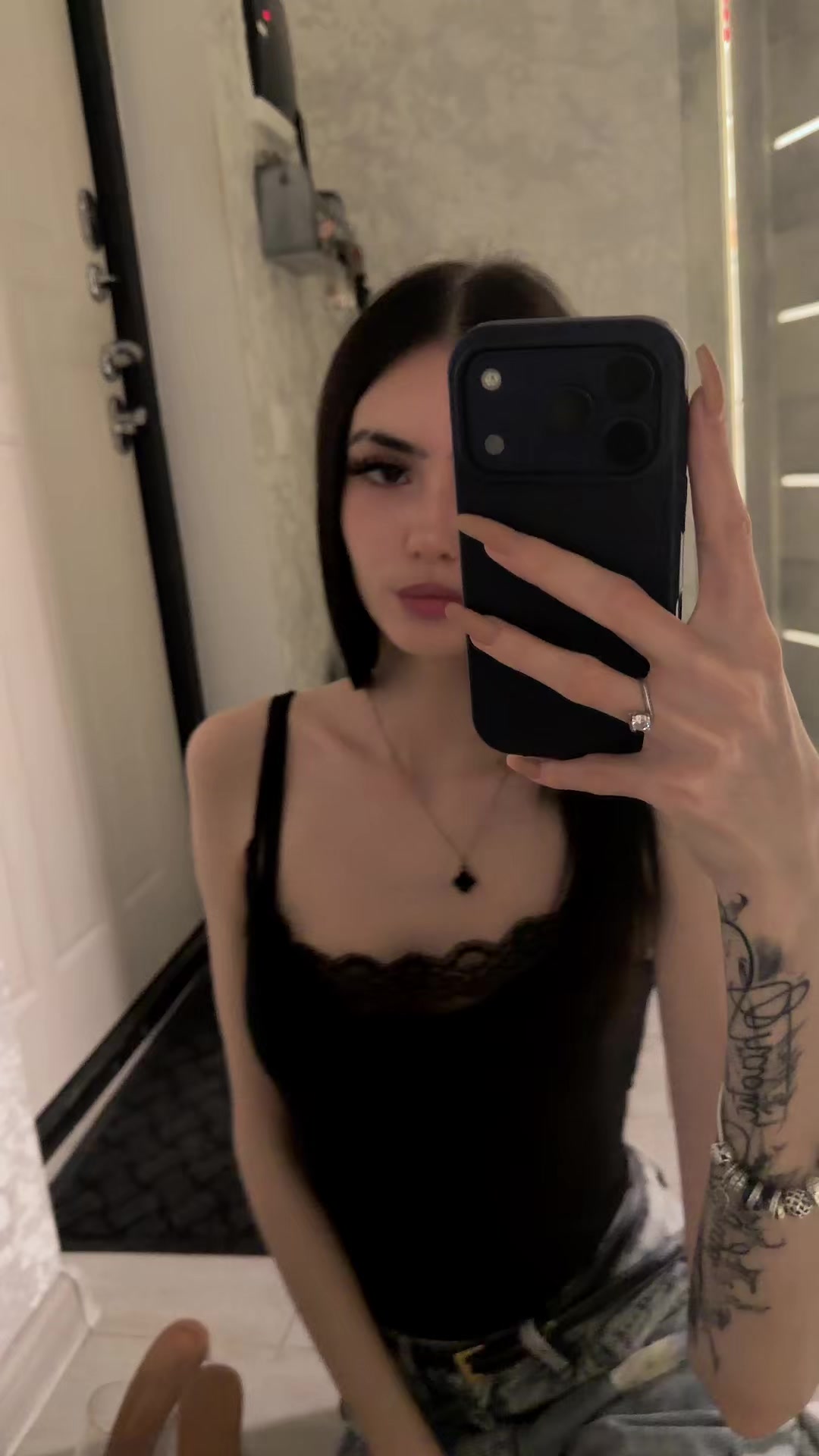 @user41169811832