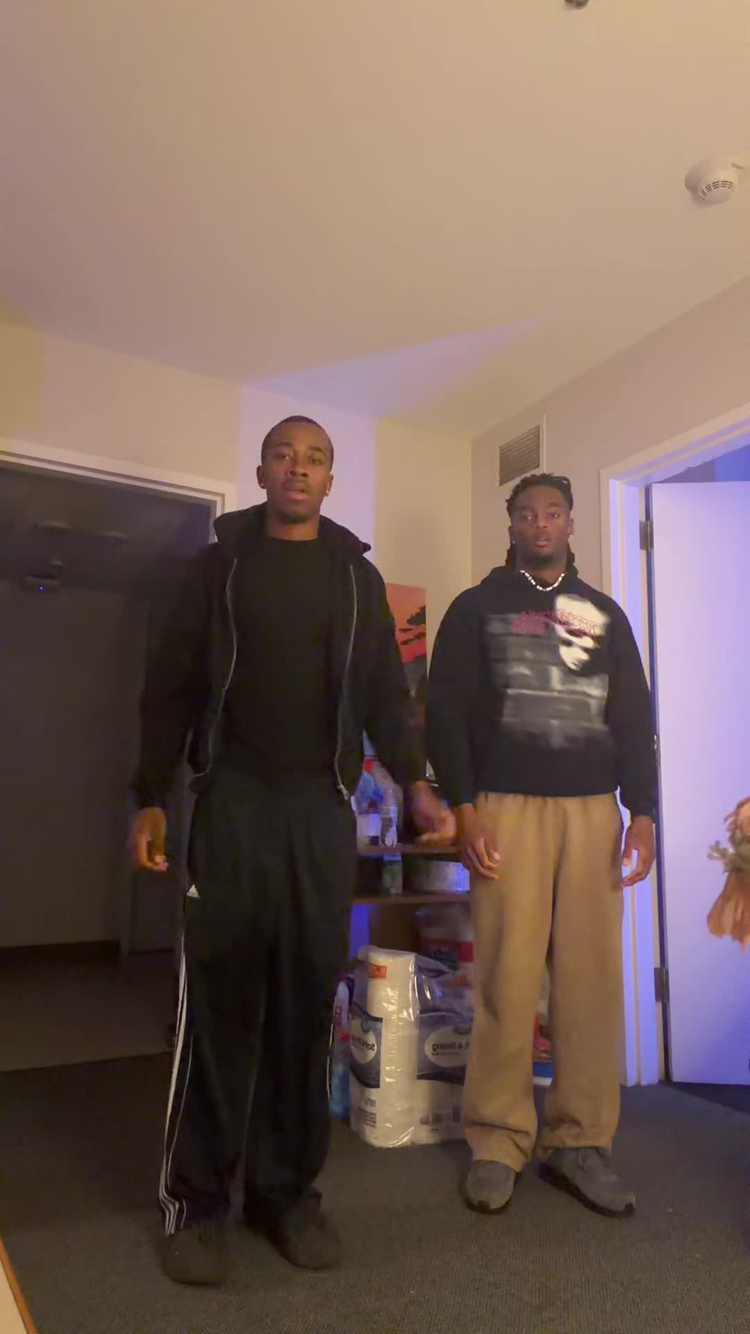 @TU