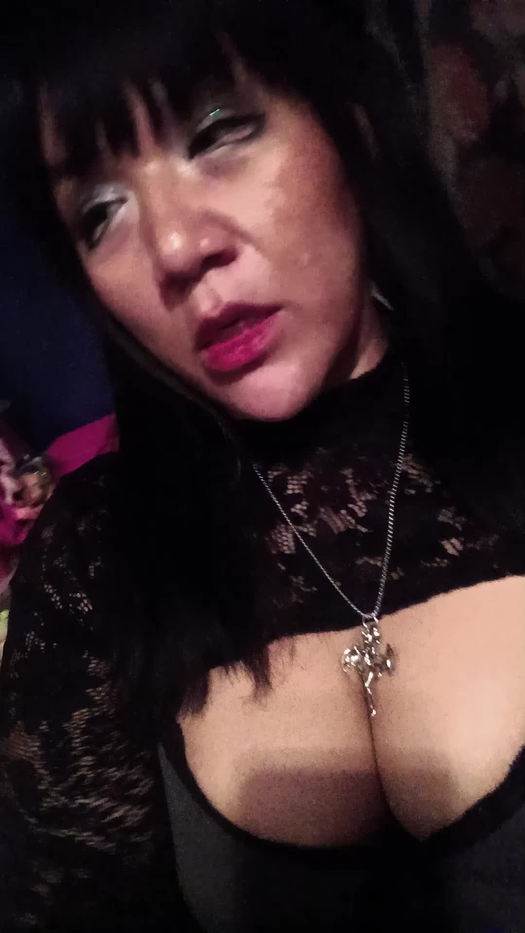 @hopelessrhia