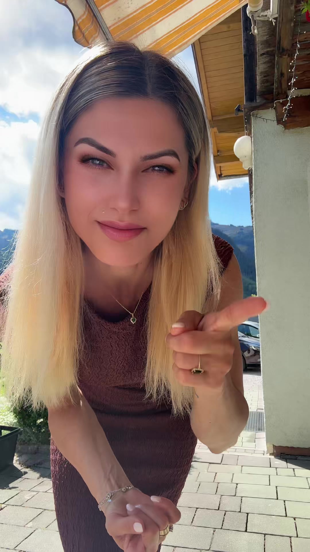 @adeluza85