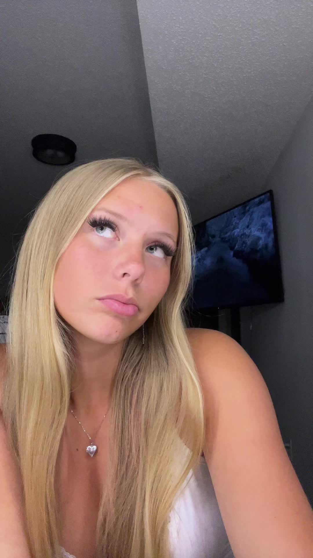 @️