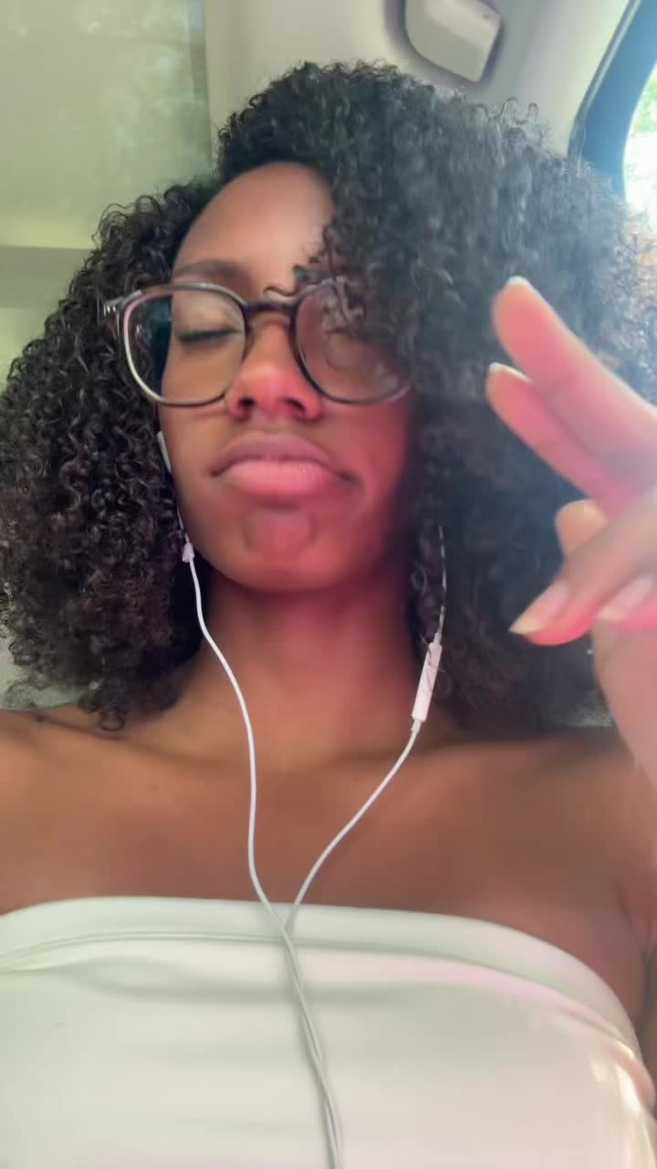 @sadizzl.e