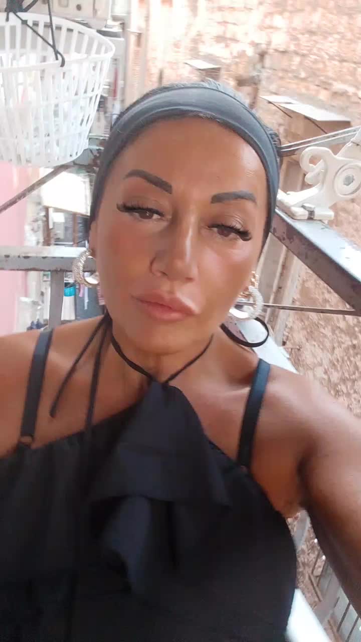 @Angela tabbita ๐๐
