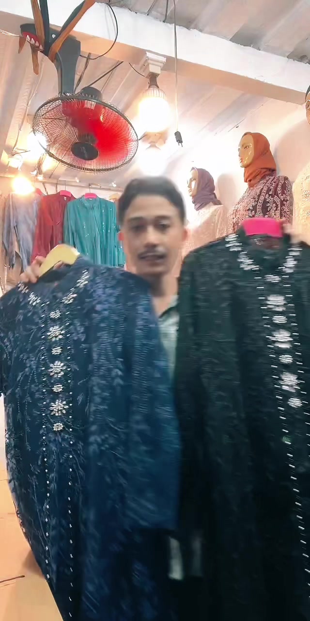@D2store