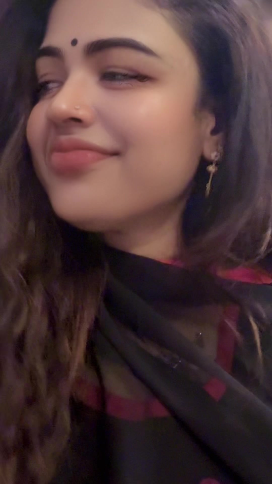 @❤️v. thiyaa❤️
