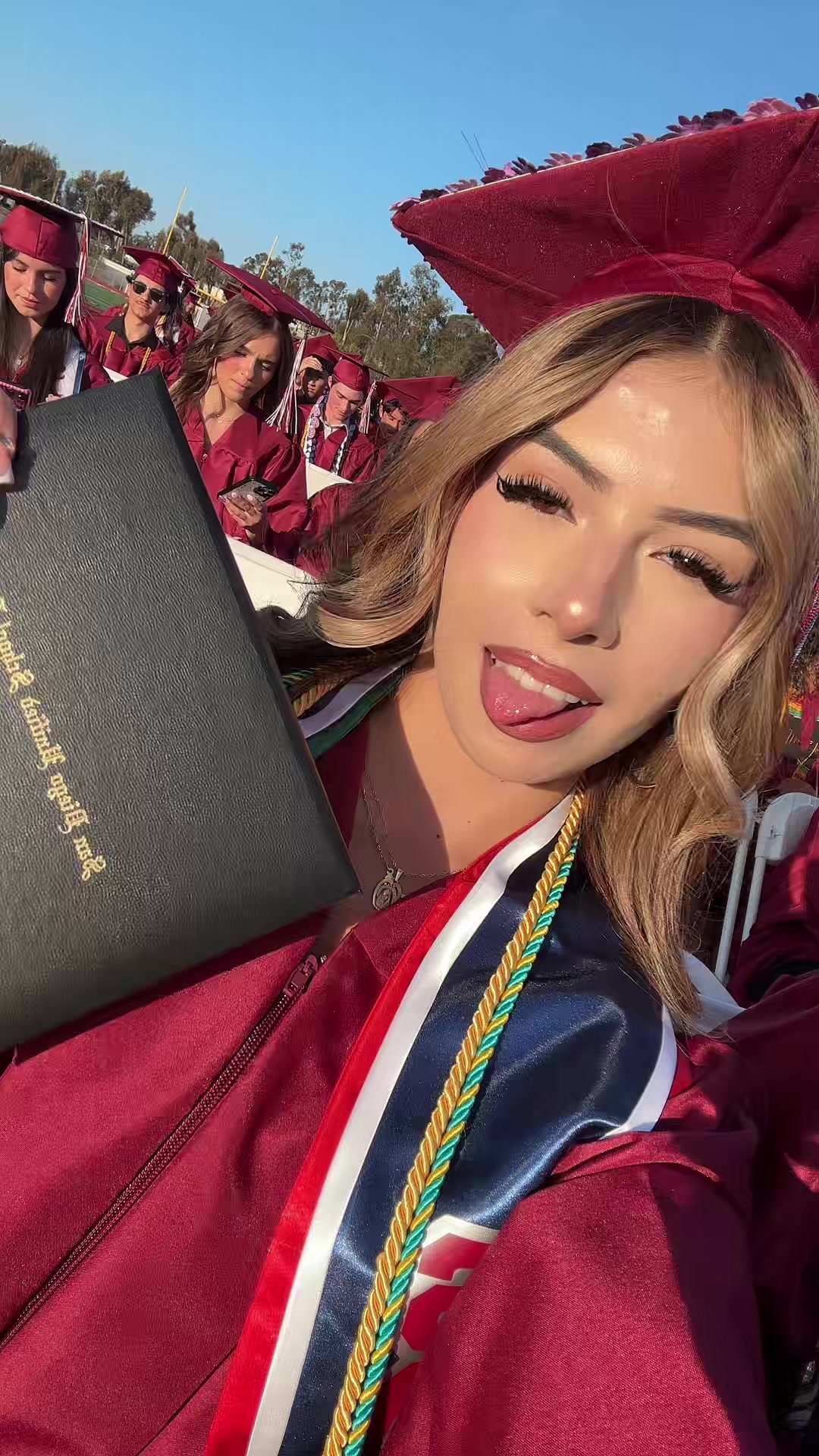 @𝓥𝓲𝓿𝓲𝓪𝓷𝓪