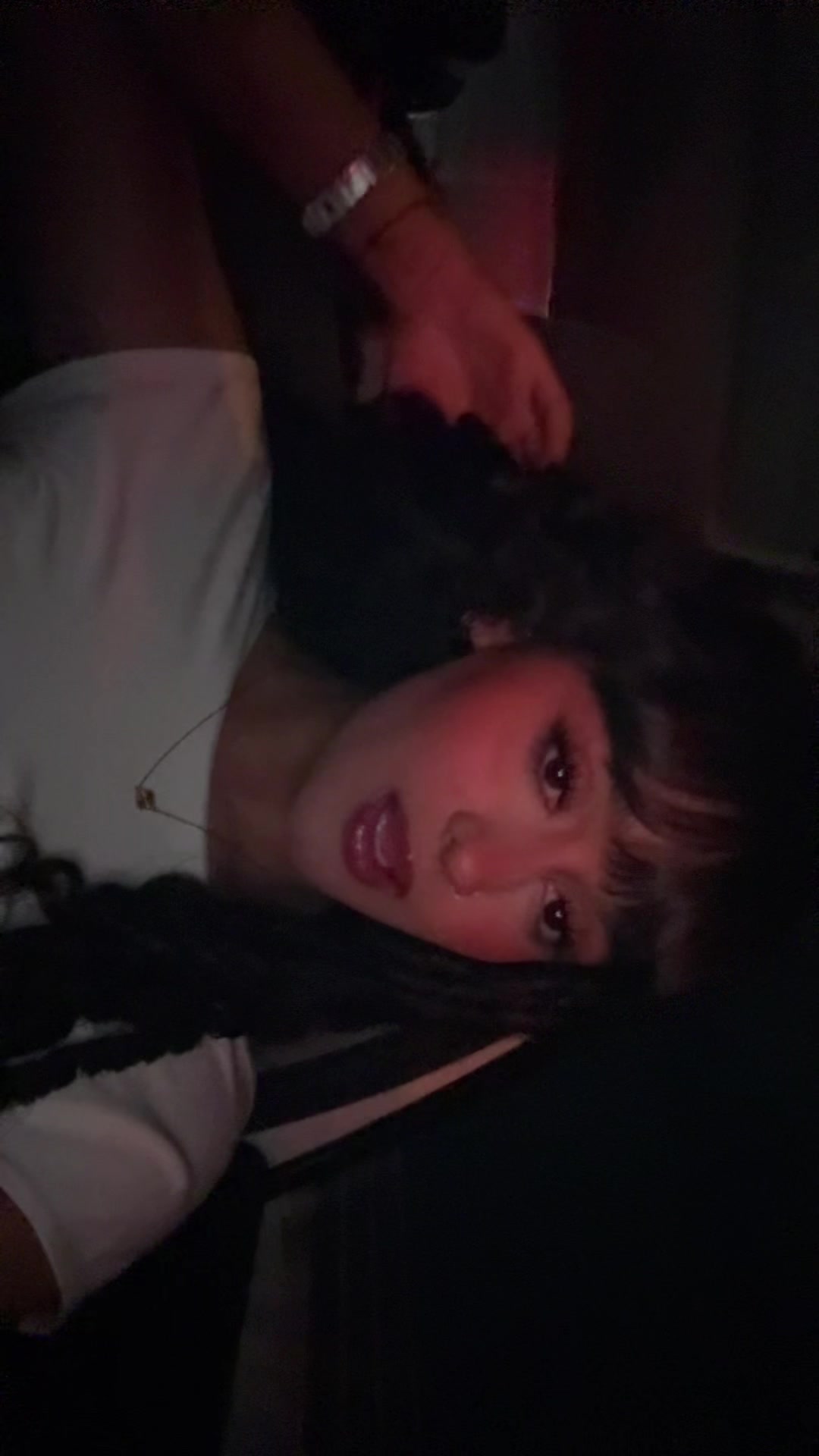 @iihelliyaa