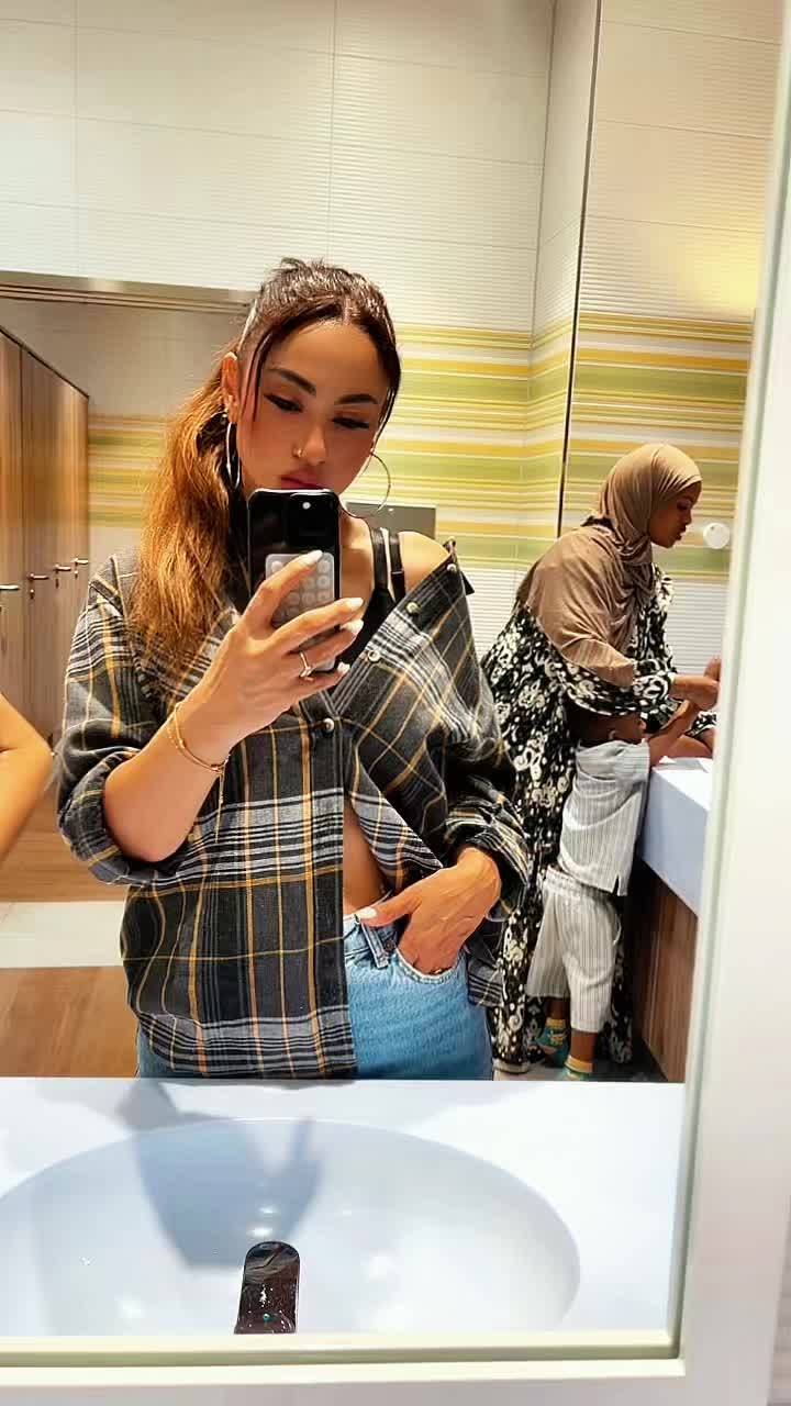 @lorylolyta32