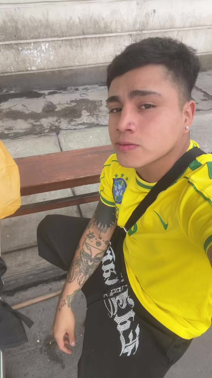 @Josueee_