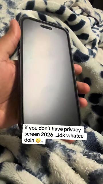 @🦦