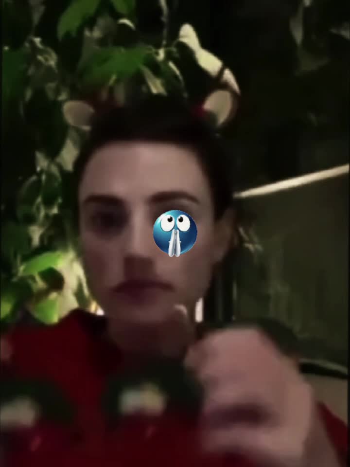 @The_Irish_Qu33n