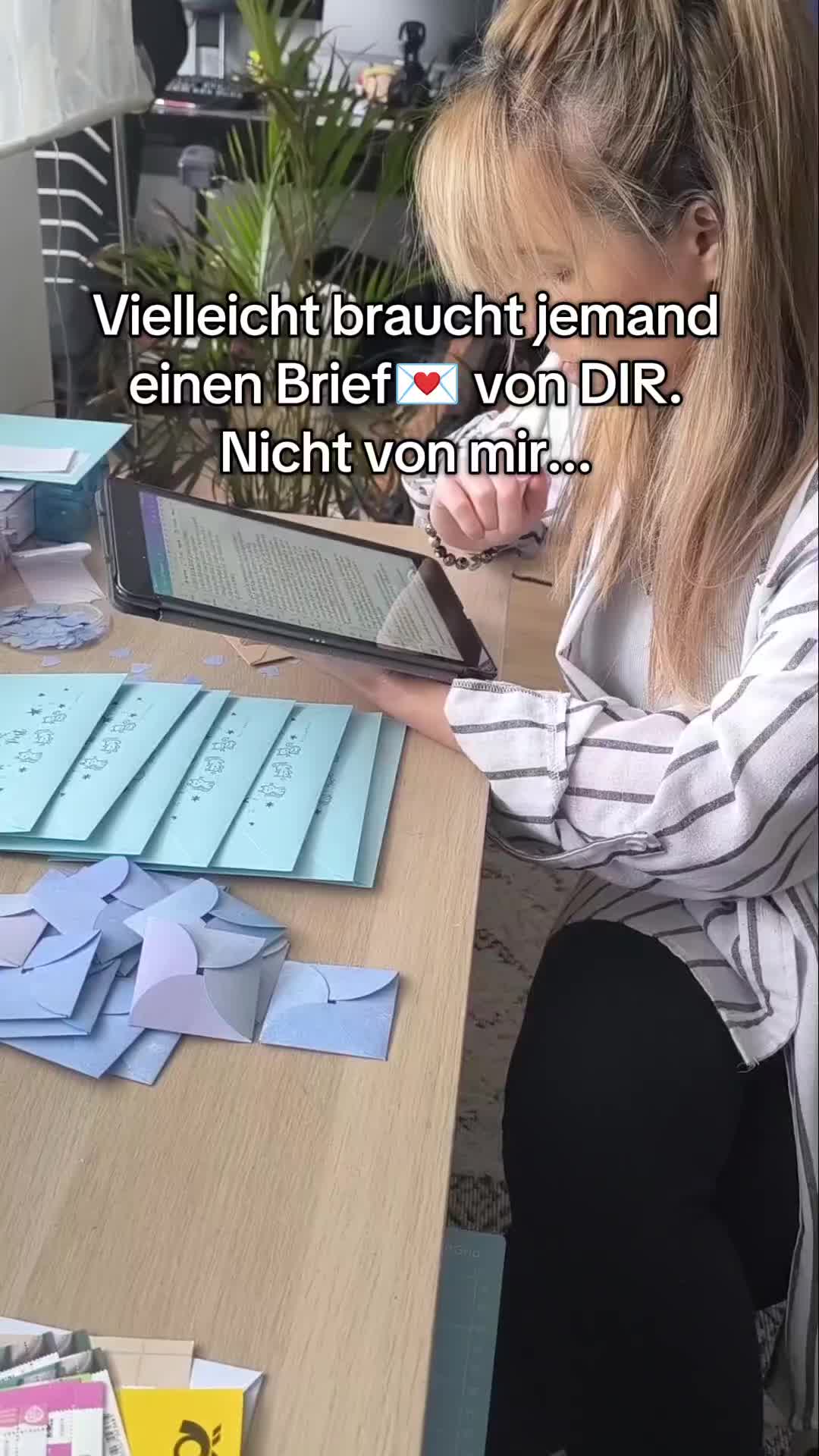 @juliaxkuli