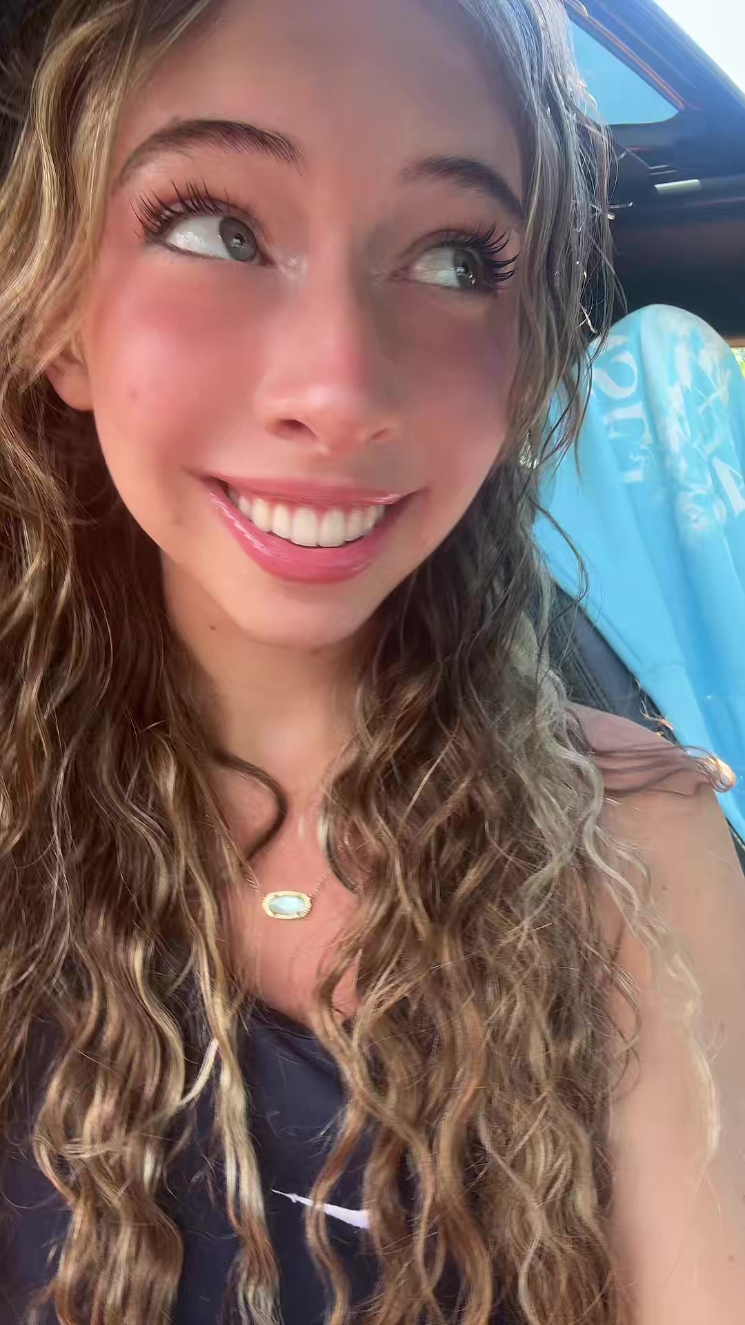 @sophiaforealz