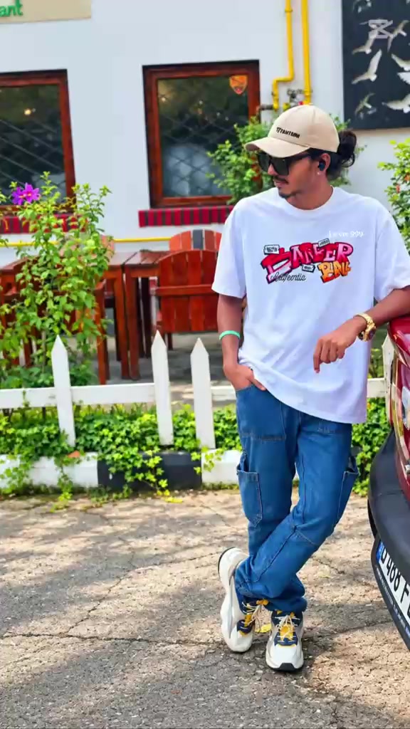 @Nethmika Vihanga 🇱🇰>_🇷🇴
