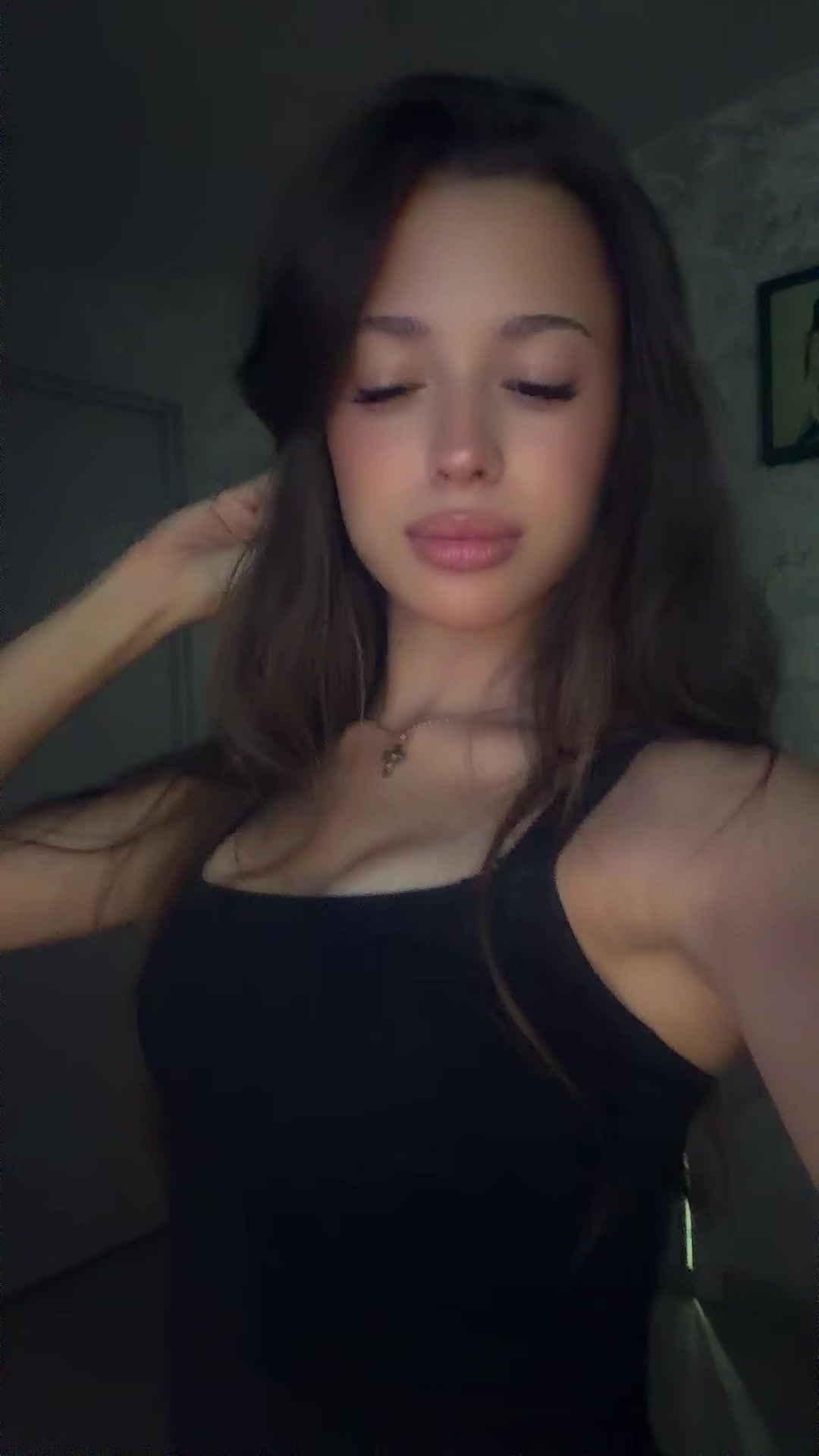 @𝒜𝓁𝑒𝒸𝒽𝓀𝒶