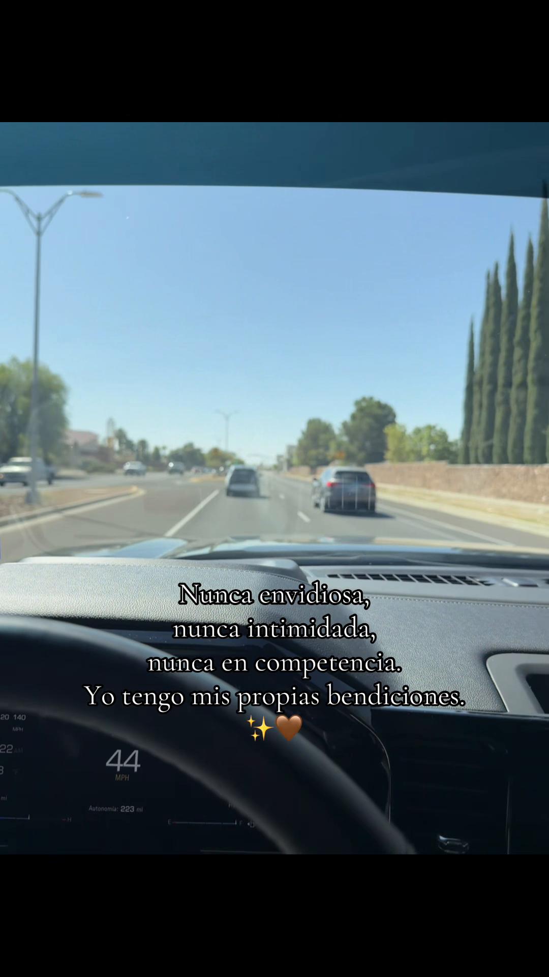 @Lluvia