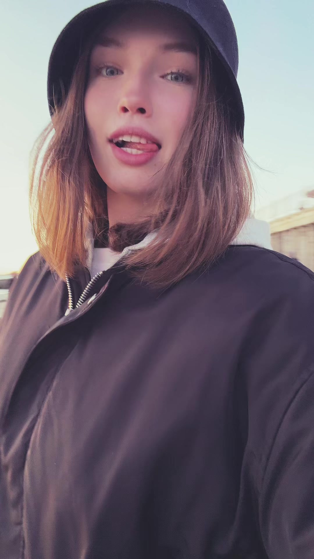 @Vamillova