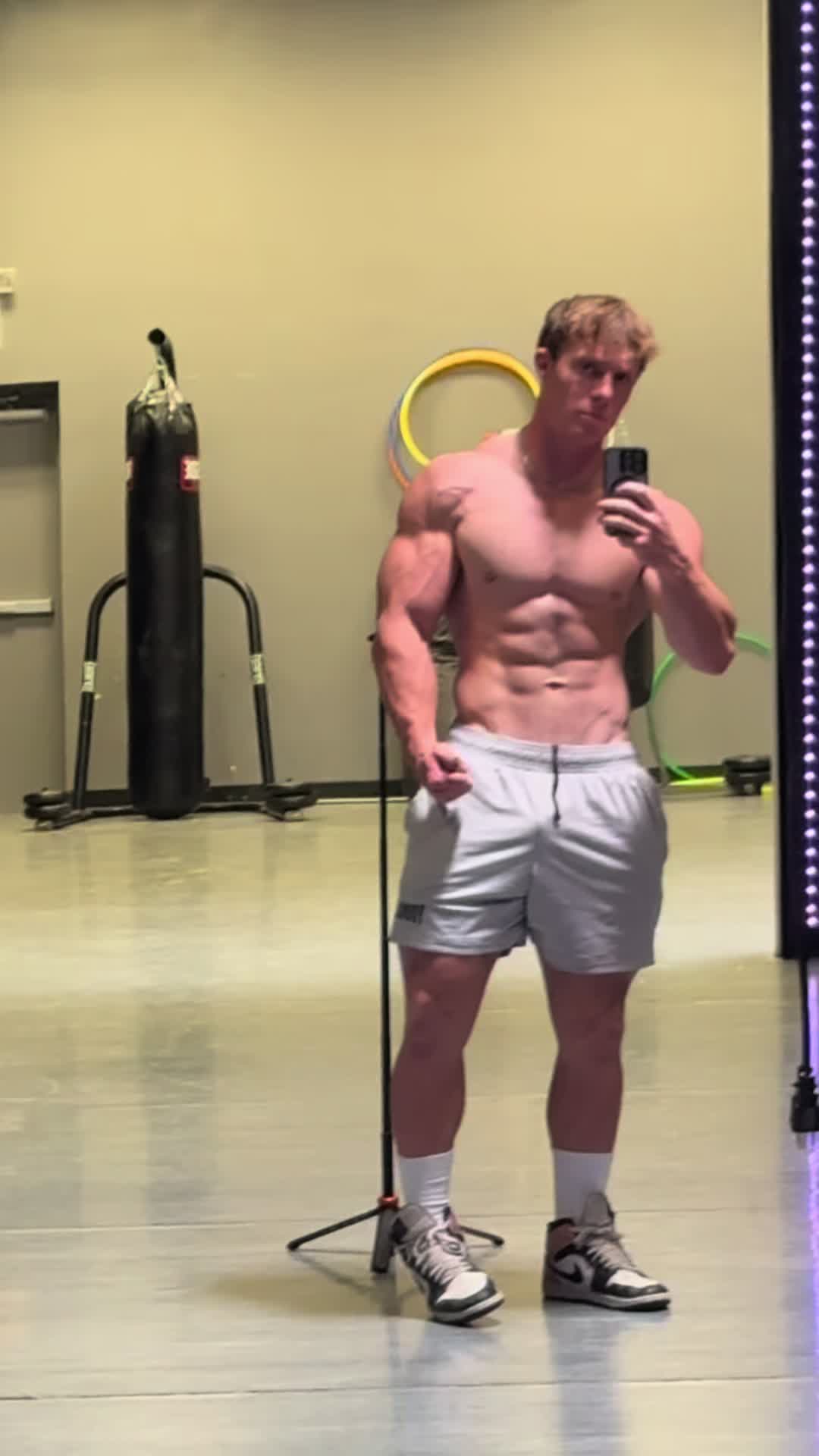@Jaydn
