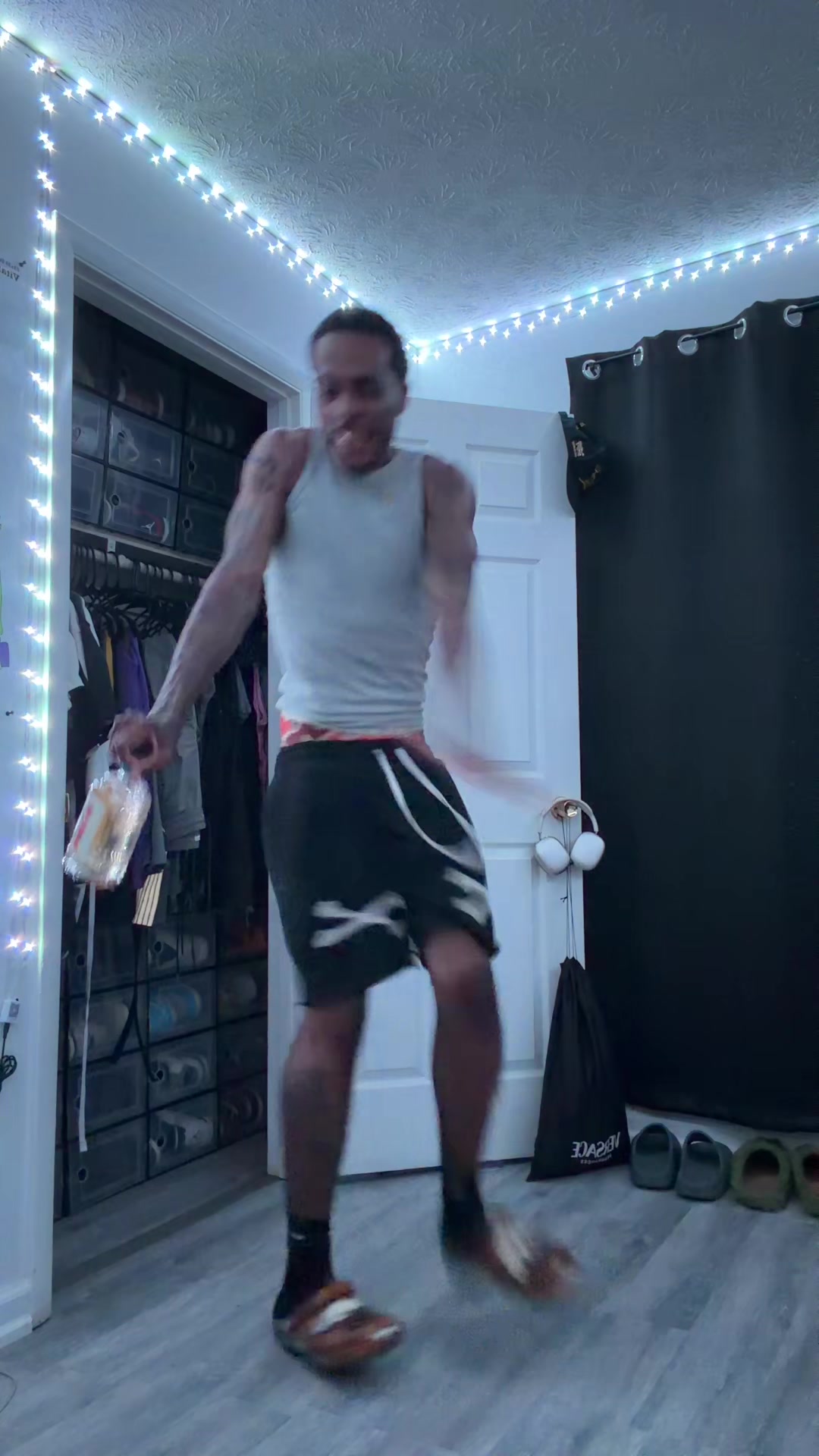 @Sk3nooo 🦧