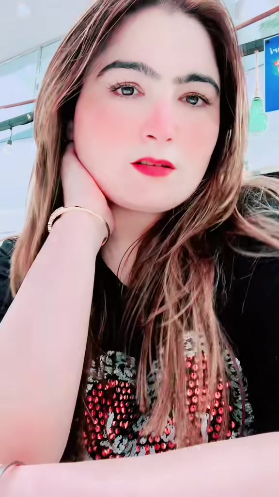 @🕊عائشہ خان🕊