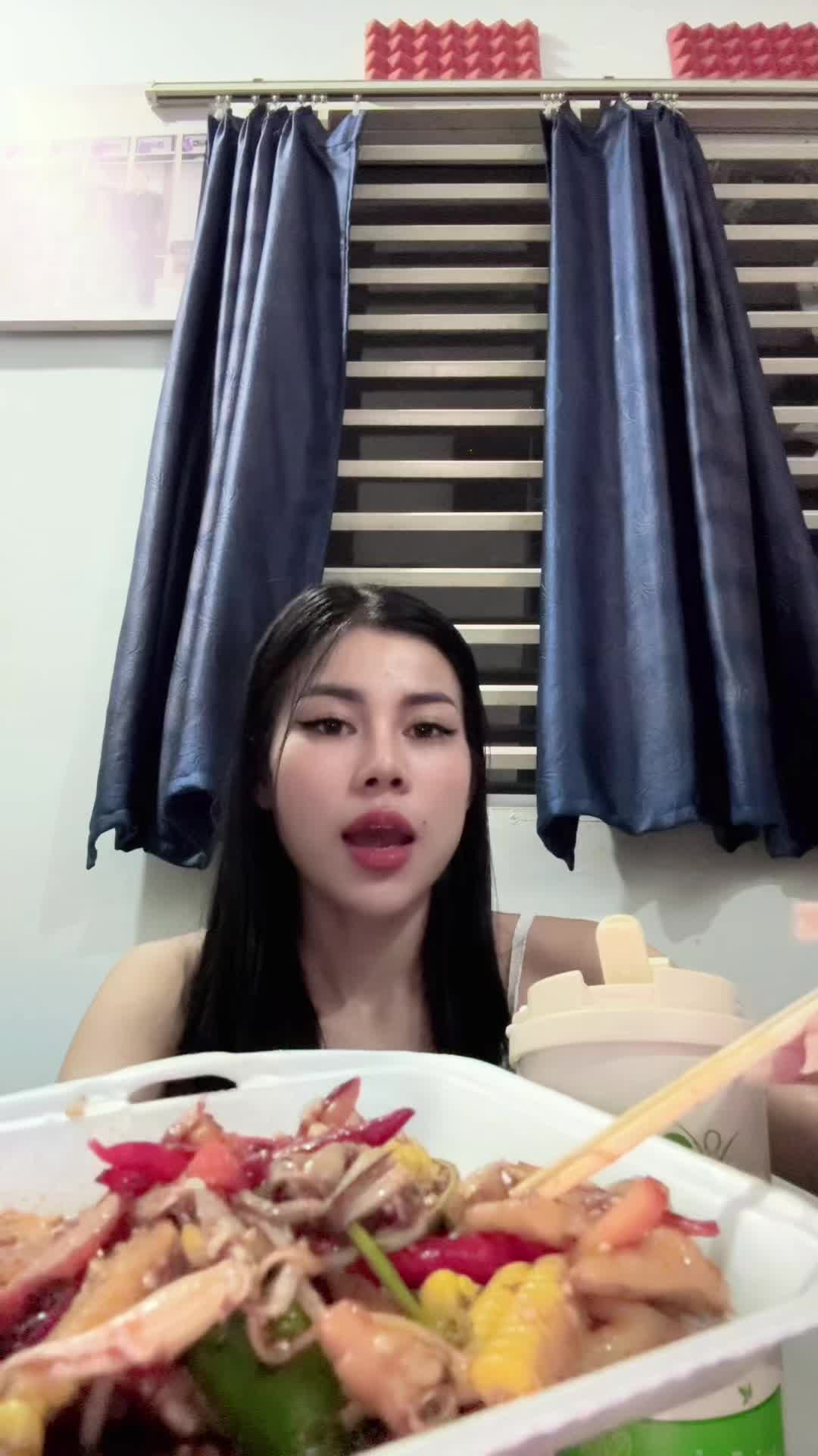 @ផេកឈ្មោះ👉🏻: ងីម រ៉ាណេ