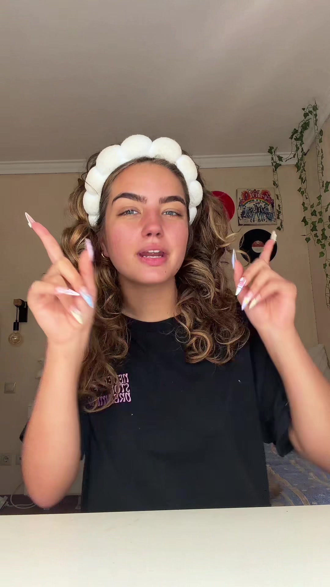 @𝓢 𝓐 𝓡 𝓐