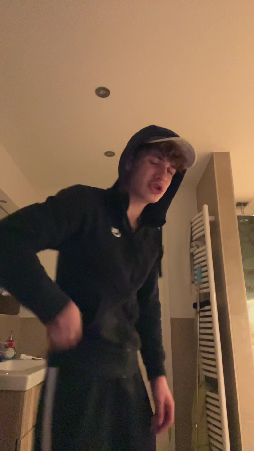 @juliansechsvier