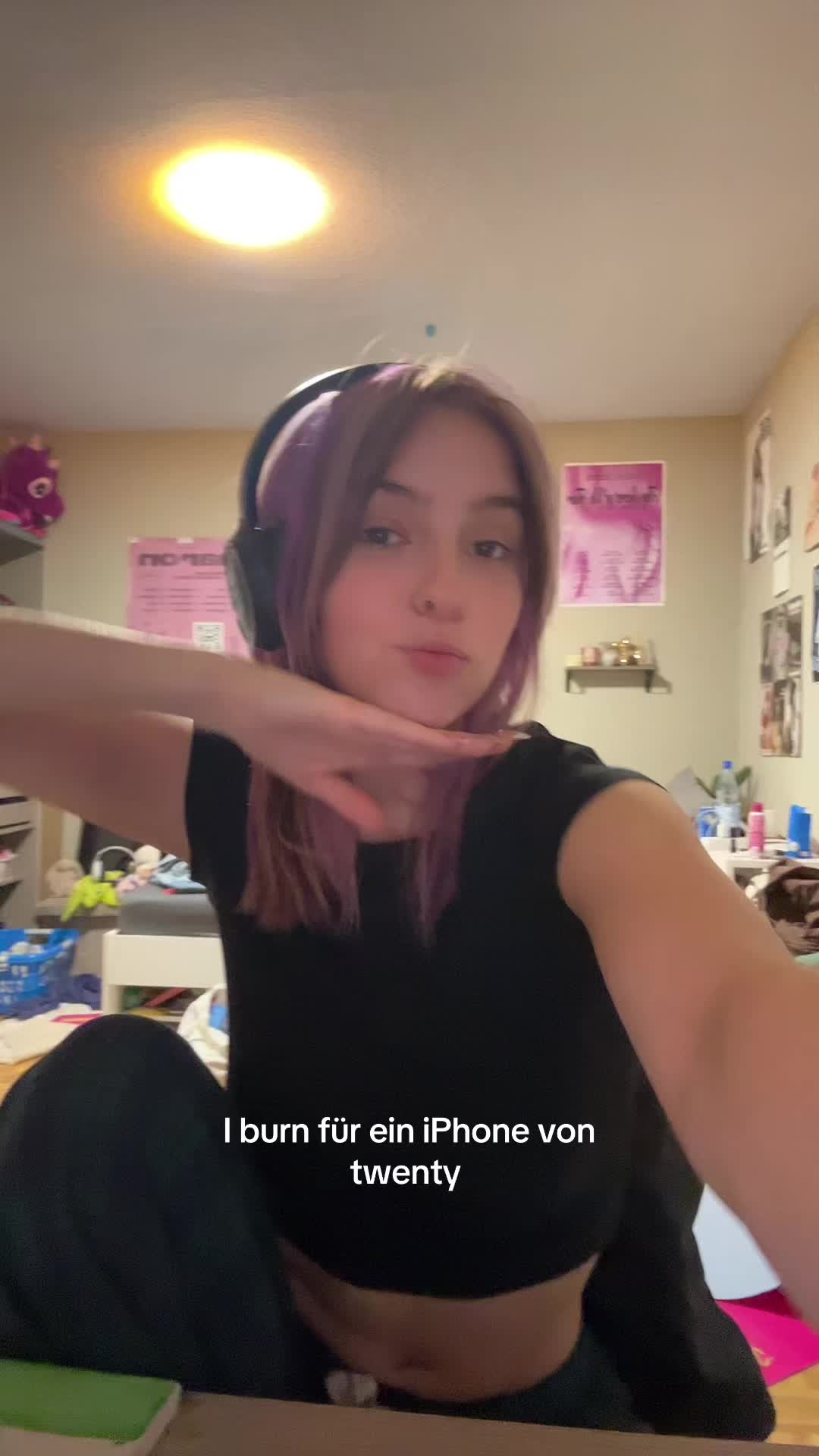 @Elina
