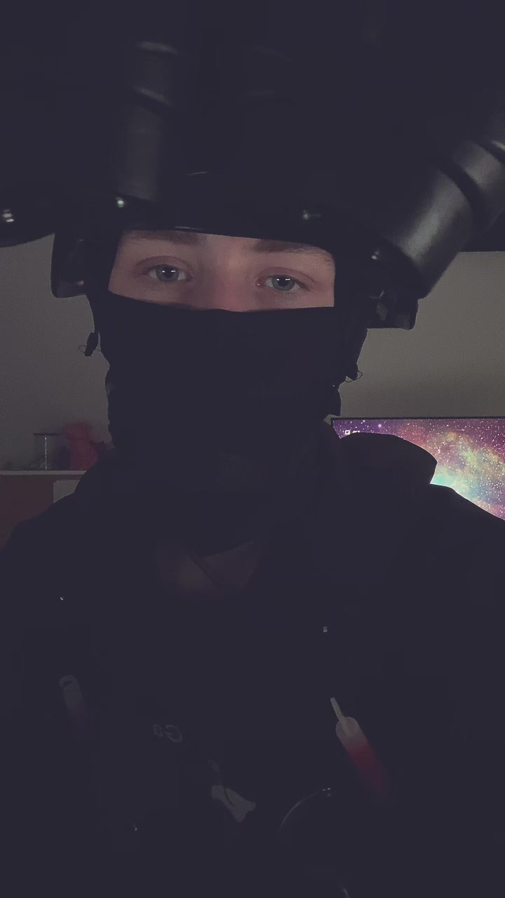 @𝐁𝐥𝐚𝐝𝐞.