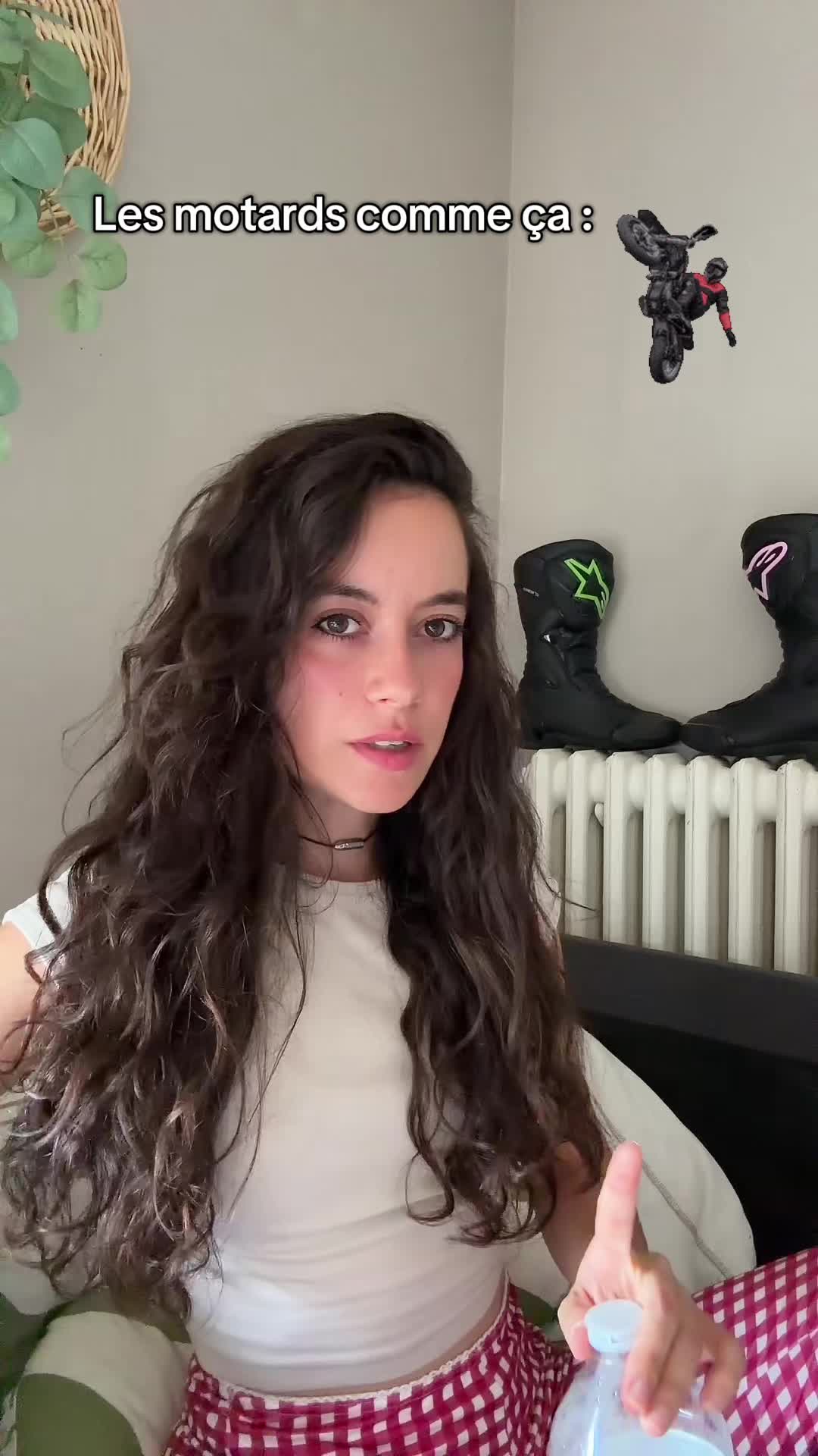 @Coralie 🏍️