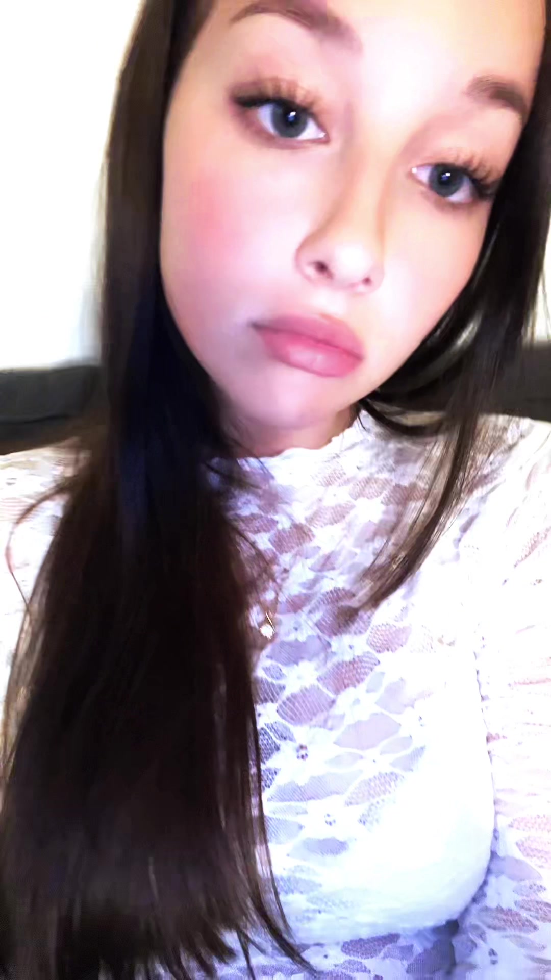 @jolie_zlr