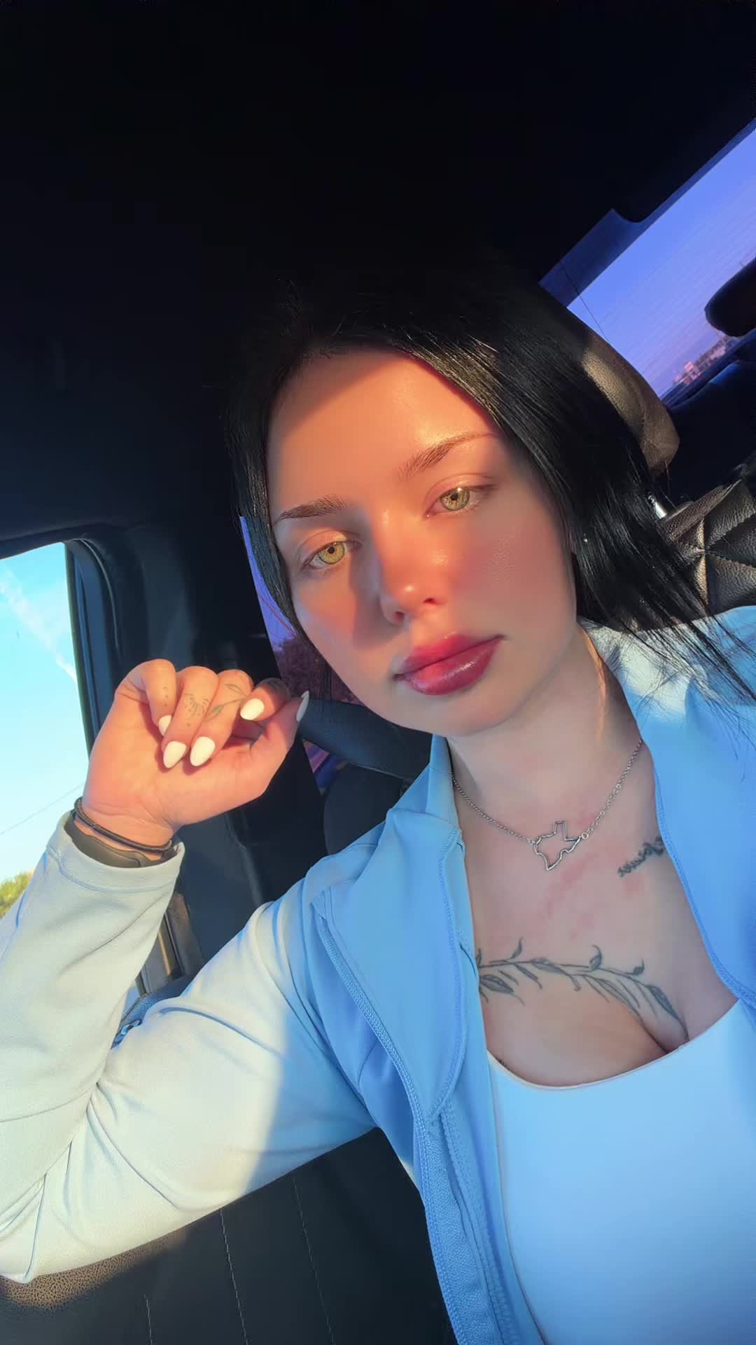 @🍒Carmen Henderson🍒