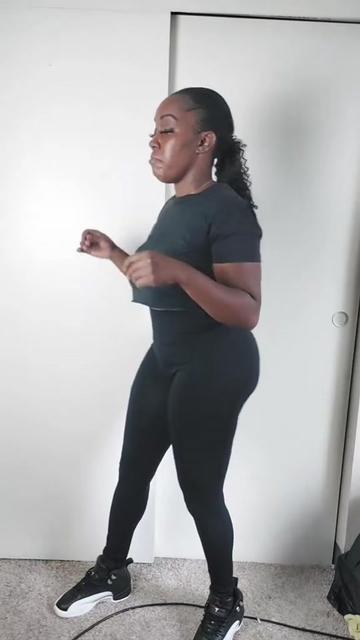 @Neishahamilton