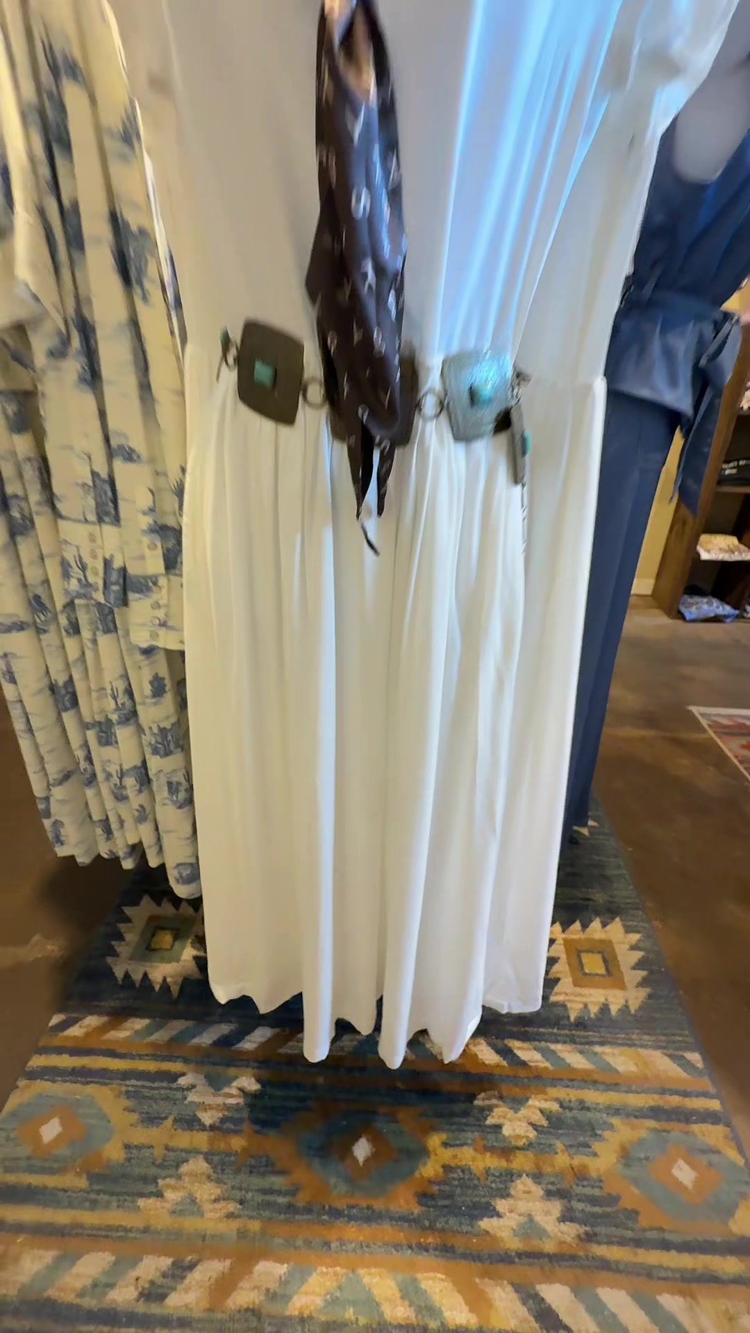 @4L Western Wear