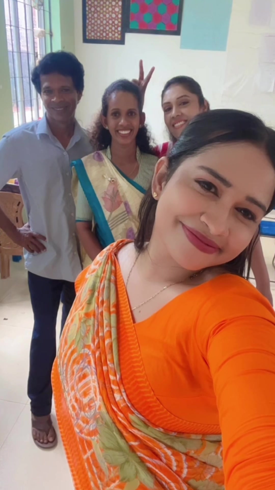@oshini shanaya