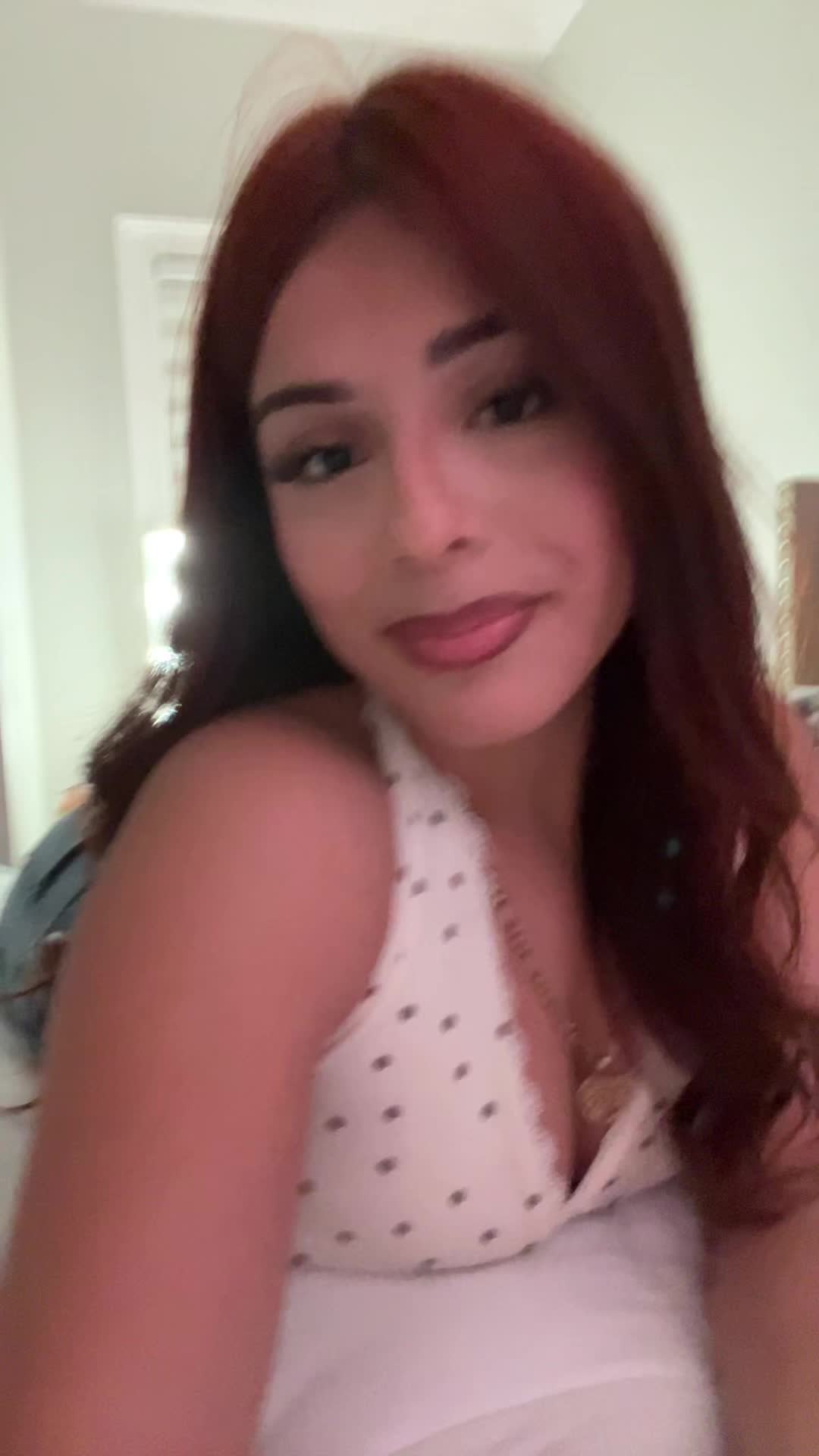 @Alondra.