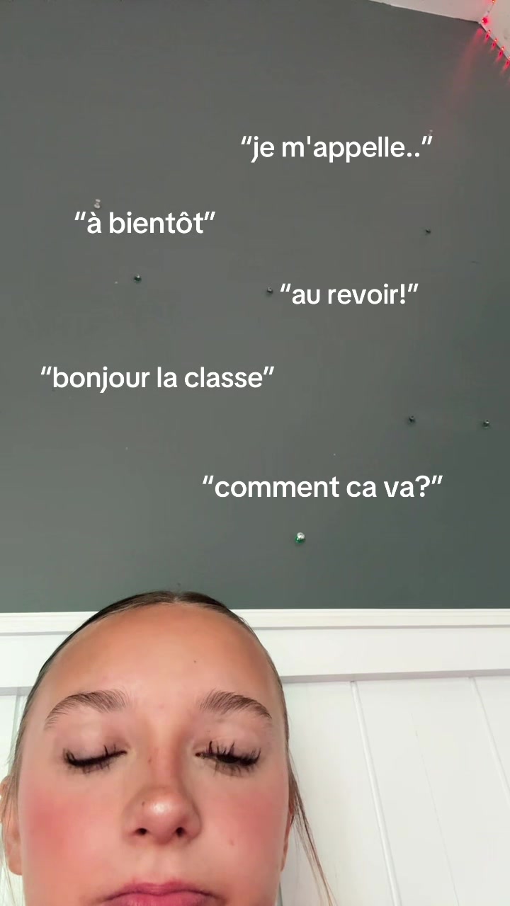 @✩