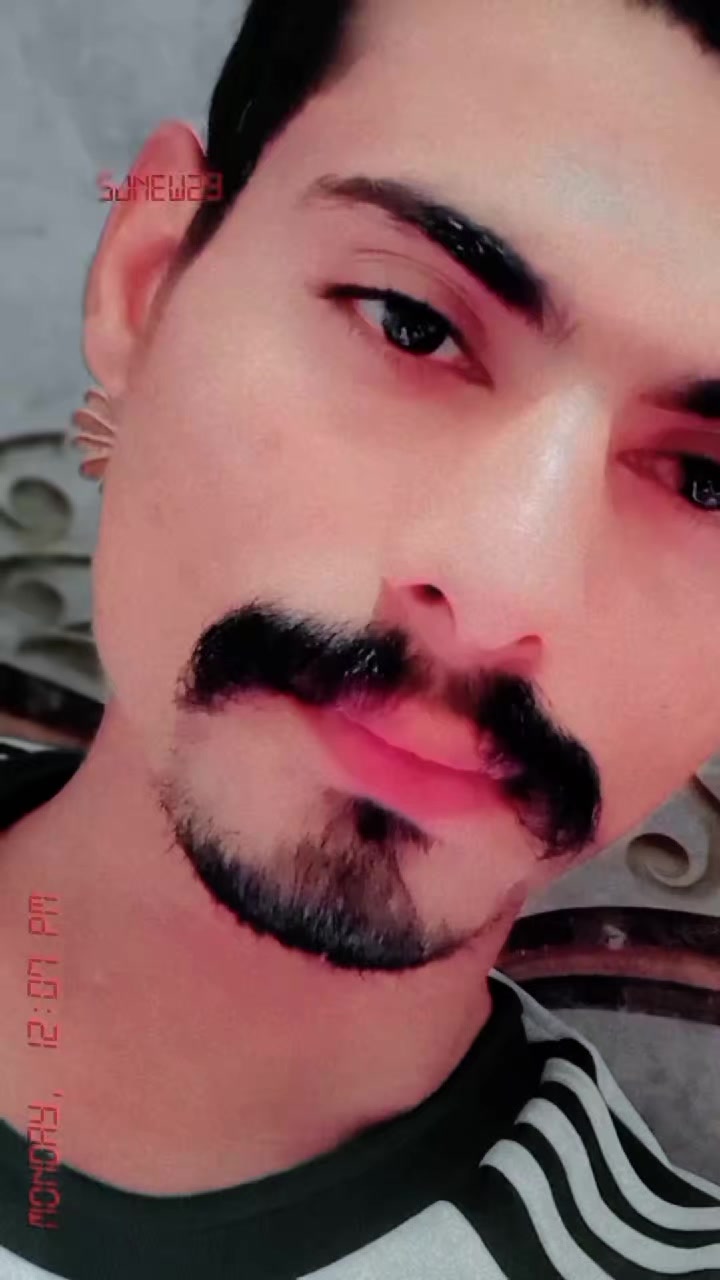 @𝗦𝗝 &hearts;︎_&hearts;︎ شاہو 🔥