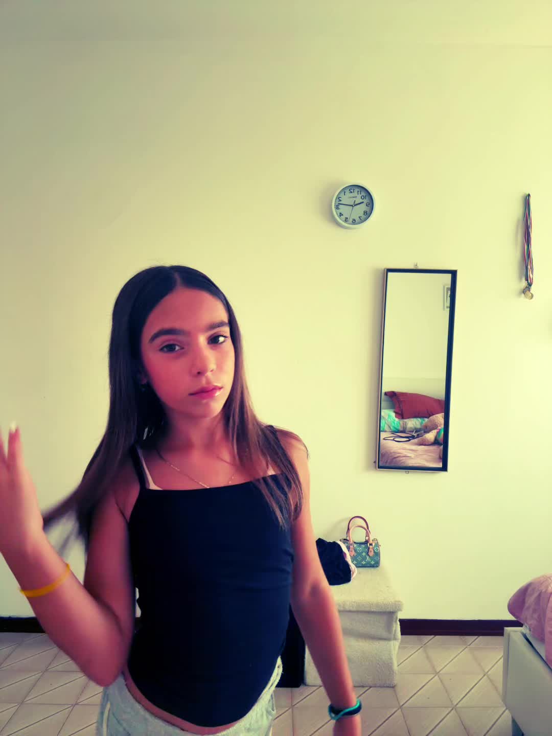 @𝟏𝟕