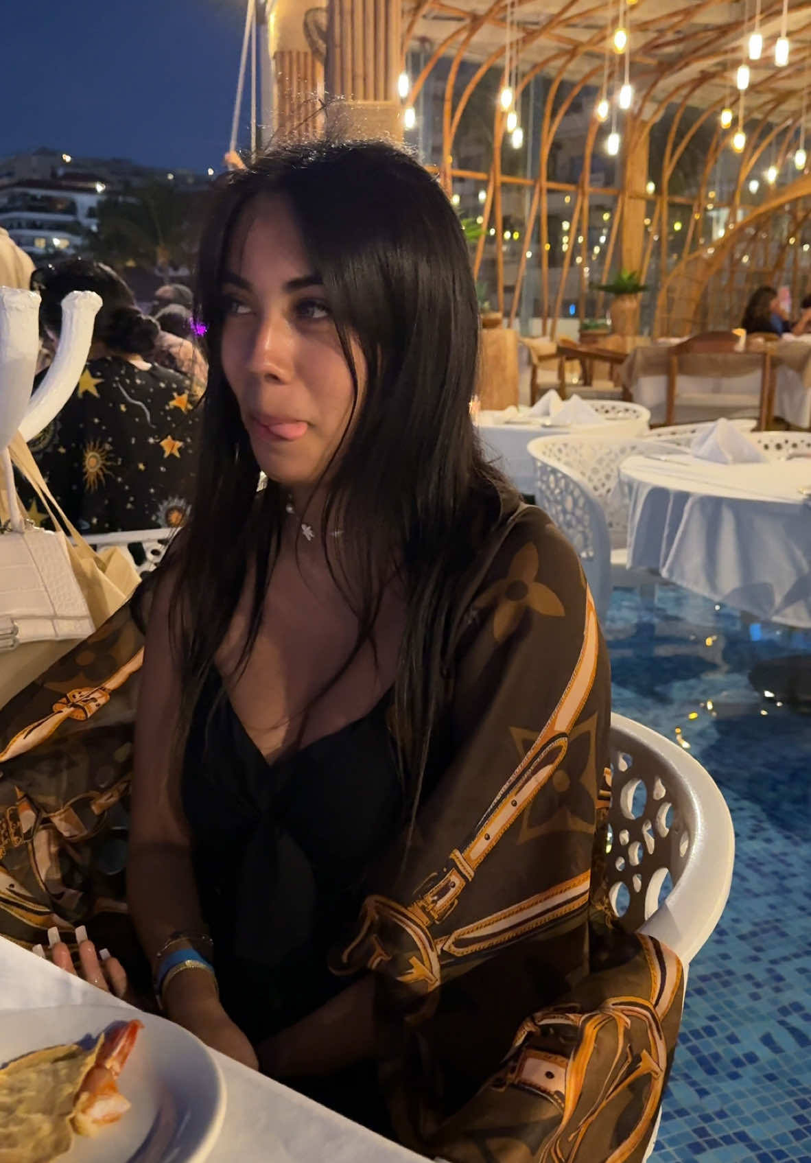 @Meztli luna 🌜
