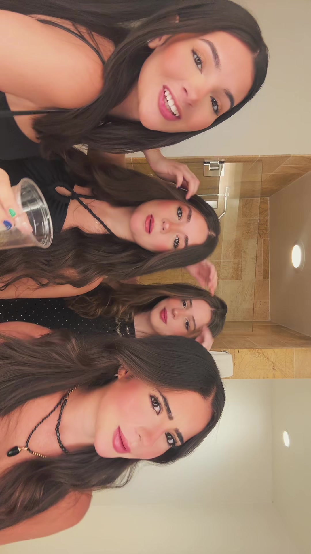 @Sarah Falcão