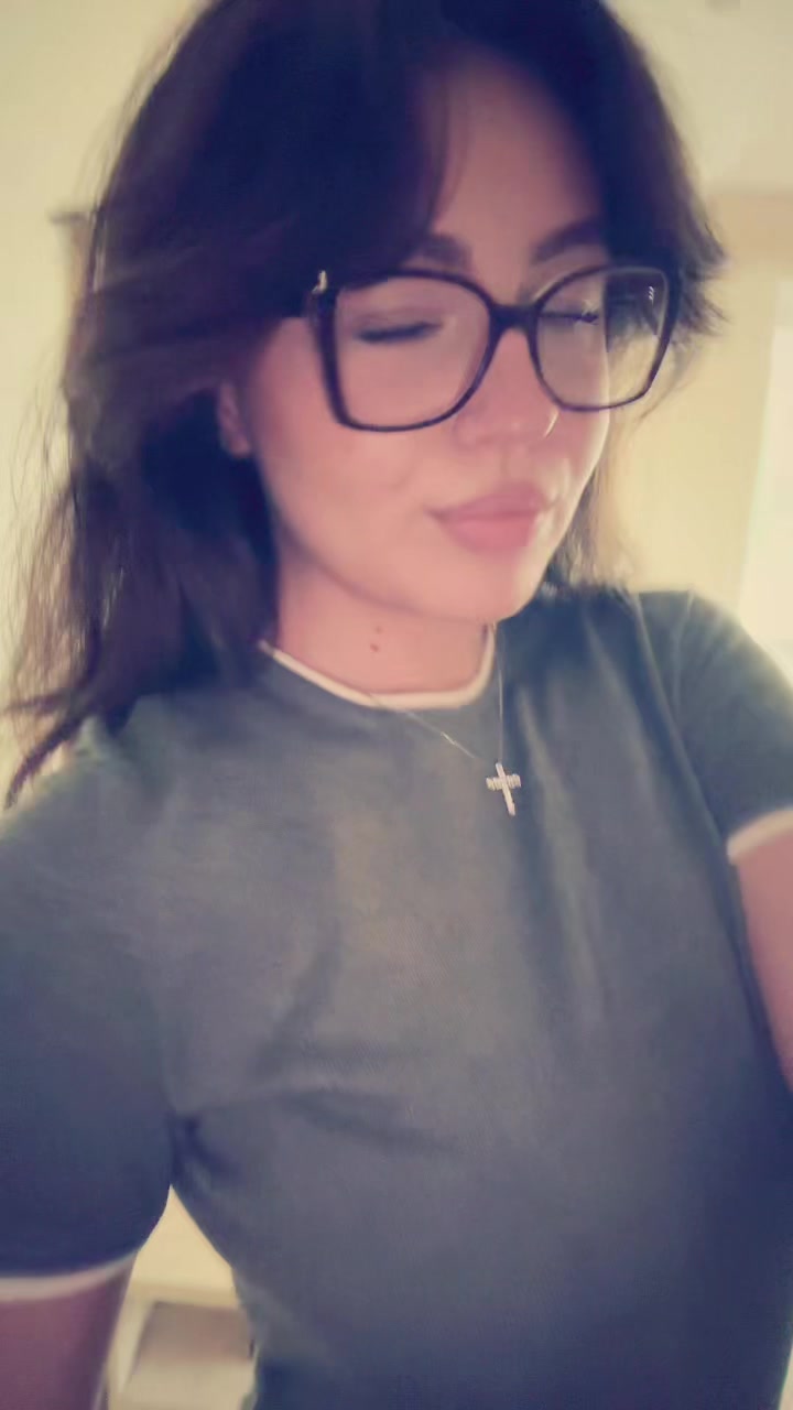 @🦅