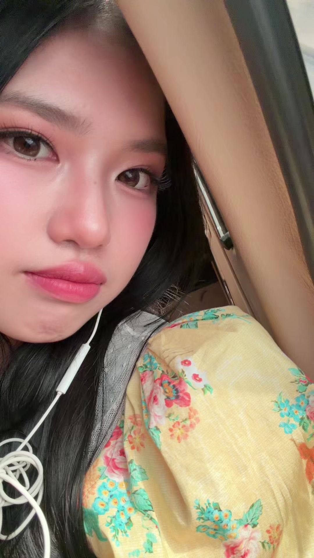 @MinnieBoontika